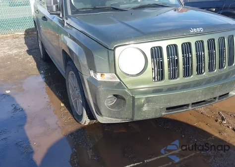 2008 Jeep Patriot Sport из США, поврежденный, VIN 1J8FF28W08D705827